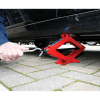 58m_act_lifting_car_