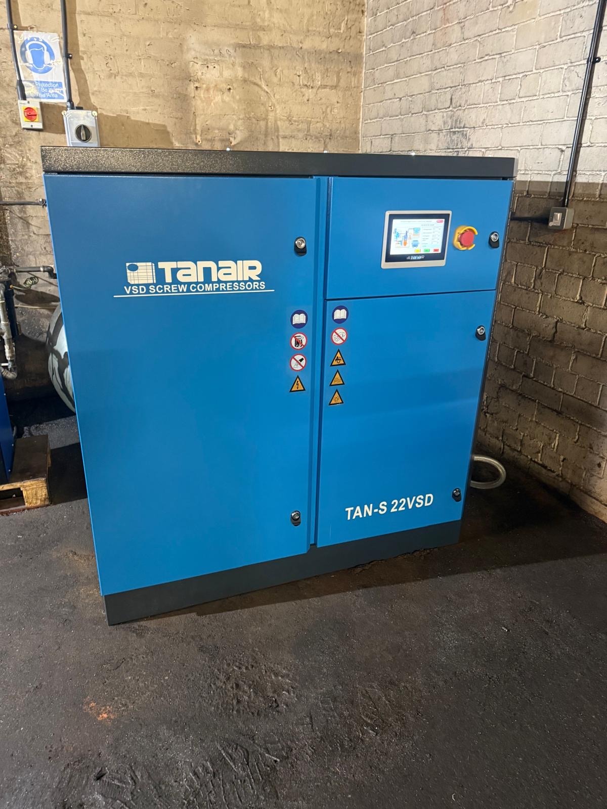 Completed Tanair TAN-S-22VSD installation at Arcadian Products in Birmingham