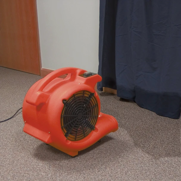 ADB3000_ACT_ON_FLOOR__35856