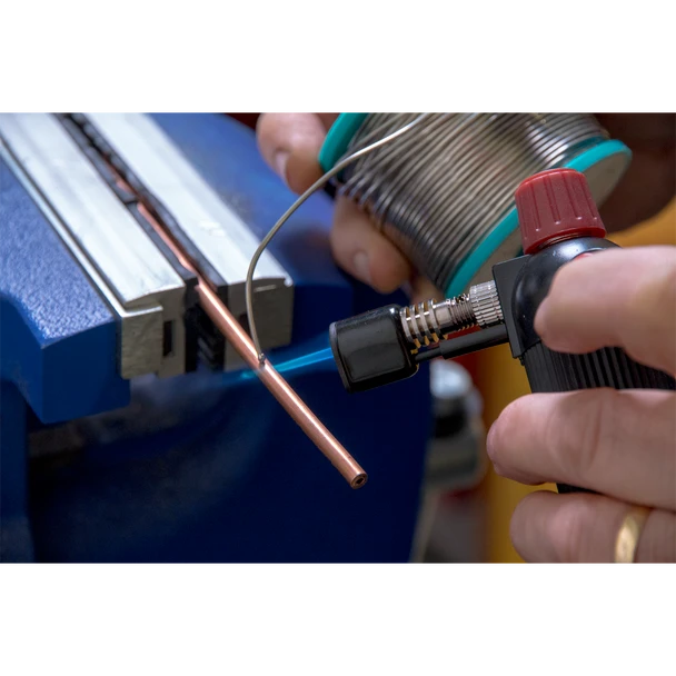 AK293.V2_ACT_SOLDERING_DFC29567__39974