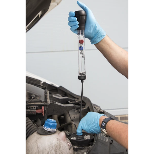 AK4125_ACT_IN_USE_PIC1_DFC1420227__13081