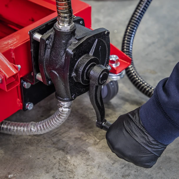 AK467DXP_ACT_IN_USE_PIC3_DFC1283598__27929