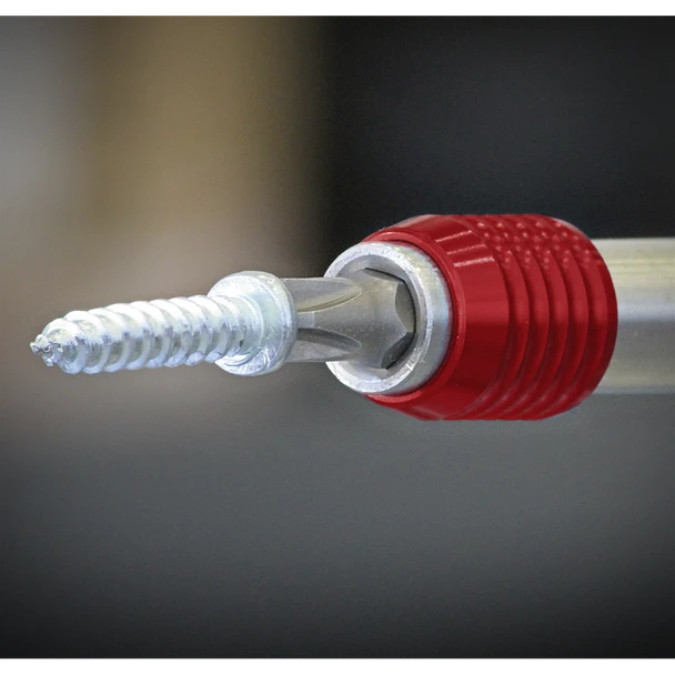 AK49252.V2_ACT_HOLDING_SCREW_CLOSE_UP_DFC1493184__87605