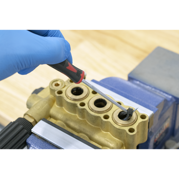 AK5214.V2_ACT_IN_USE_PIC2_DFC1450741__68167