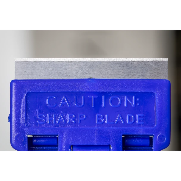 AK5227_ACT_BLADE_CLOSE_DFC1429671__82821