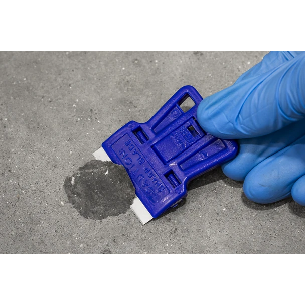 AK5227_ACT_IN_USE_DFC1429673__53667