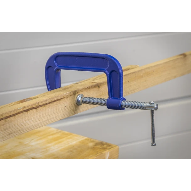 AK60044_ACT_IN_USE_PIC3_DFC1420643__33871