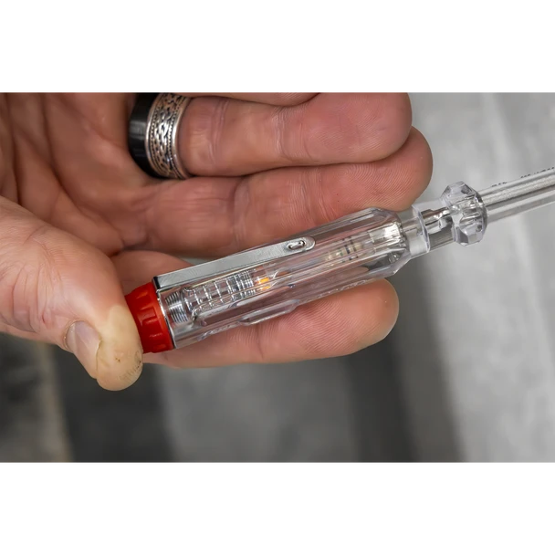 AK6125.V2_ACT_IN_USE_PIC2_DFC1804467__89419