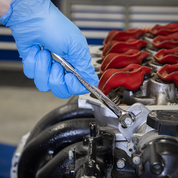 AK63012.V2_ACT_IN_USE_PIC2_DFC1333540__75115
