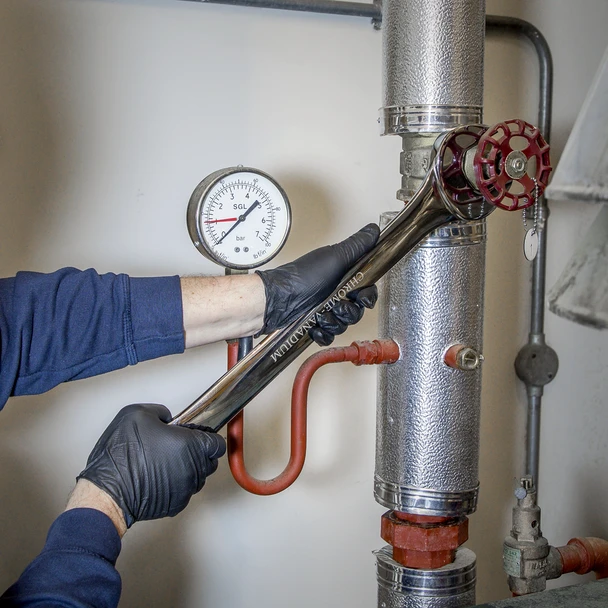 AK632442_ACT_IN_USE_DFC1327146__06533