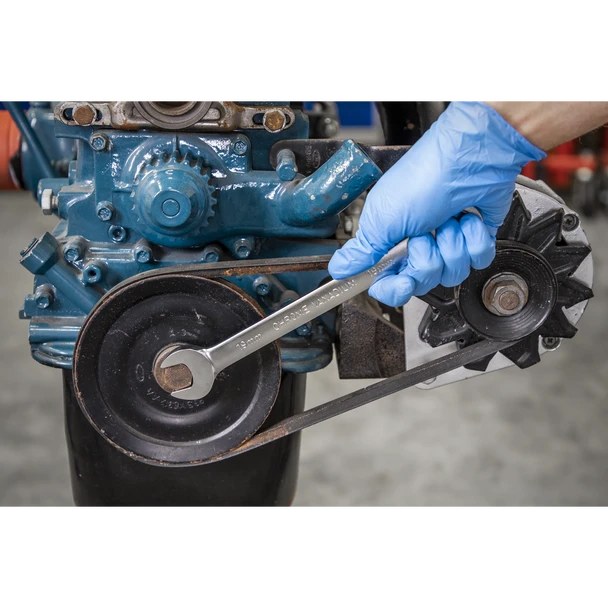 AK63949_ACT_IN_USE_DFC1317387__10013