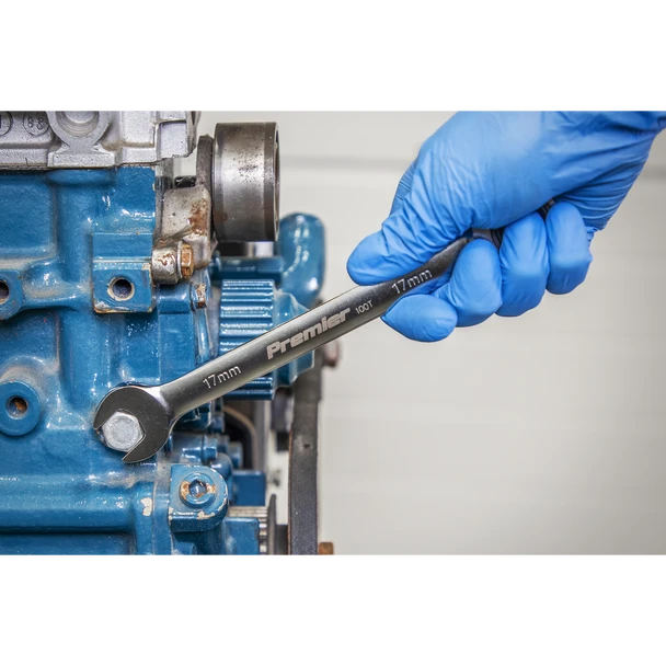 AK63949_ACT_IN_USE_PIC4_DFC1317391__63785