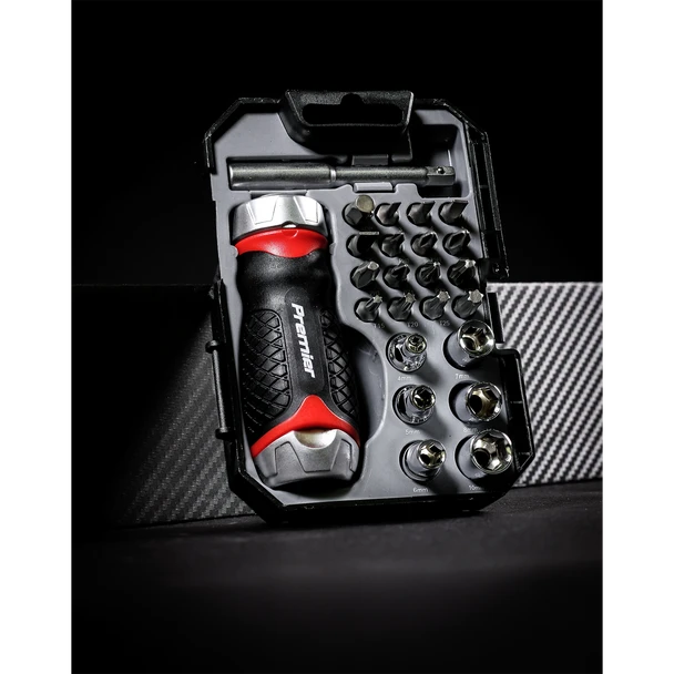 AK64906_ACT_PROMO_SHOT_DFC31428__23247