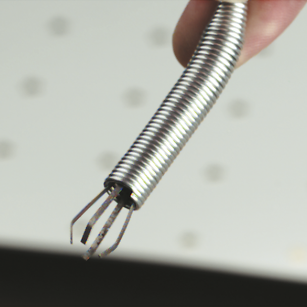 AK653.V3_ACT_SPRING_LOADED_CLAW_DFC1068772__63348