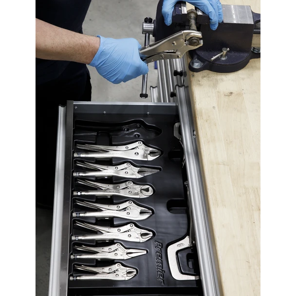 AK6800_ACT_IN_USE_DFC0821387__36353