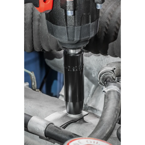 AK685_ACT_IN_USE_PIC2_DFC1597115__72347