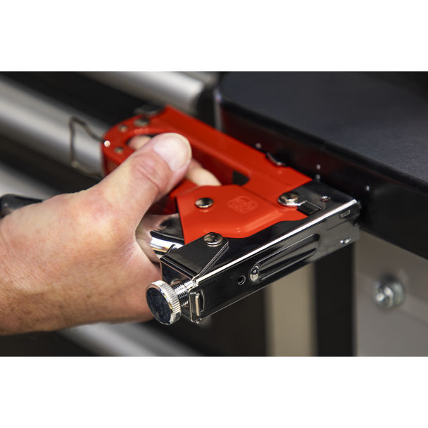 AK7061.V2_ACT_IN_USE_DFC1432321__95365
