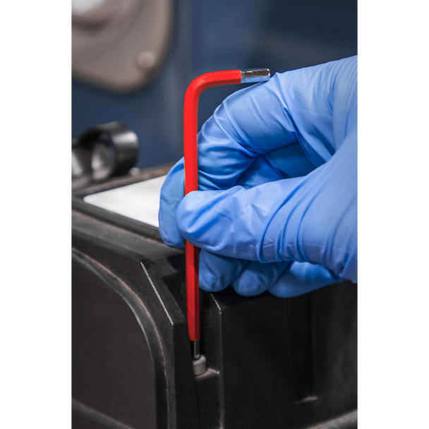 AK71640_ACT_IN_USE_PIC3_DFC1706938__90144