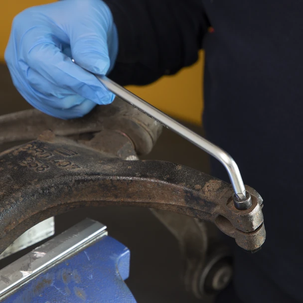 AK7180_ACT_IN_USE_PIC2_DFC1356491__07495
