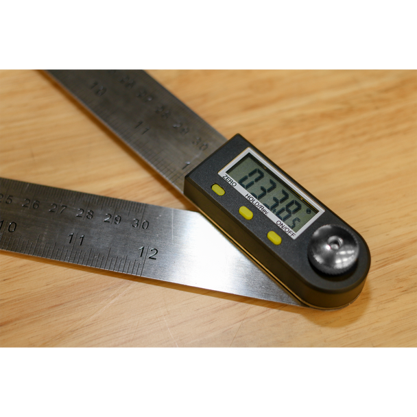 AK7300_ACT_DIGITAL_DISPLAY__98209