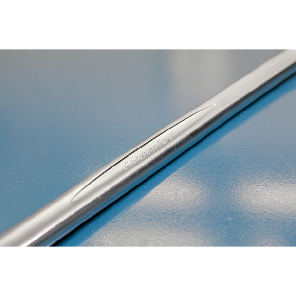 AK7303_CLOSE_UP_ACT_DFC1373079__46103