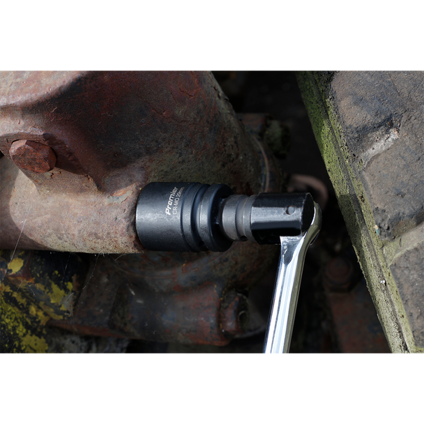 AK77-9M_ACT_IN_USE_CLOSE_DFC0109124__66171