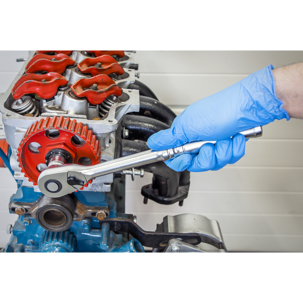 AK7932_ACT_IN_USE_PIC2_DFC1629943__11551