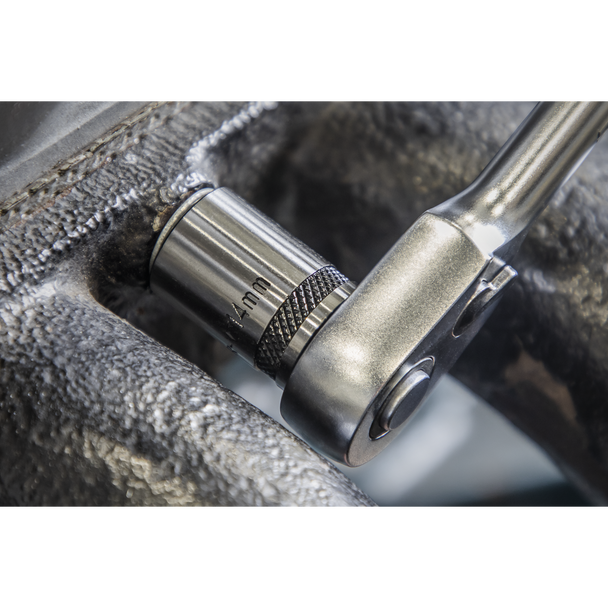 AK7992_ACT_IN_USE_DFC1261235__69529