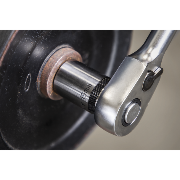AK7994_ACT_IN_USE_PIC3_DFC1261263__78217