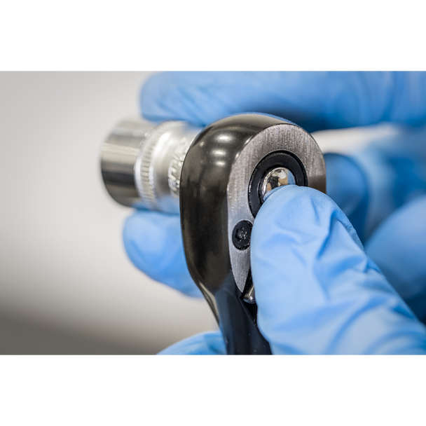 AK7997_ACT_CHANGING_SOCKET_DFC1296980__68708