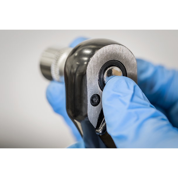 AK7998_ACT_CHANGING_SOCKET_DFC1296989__66515 (1)