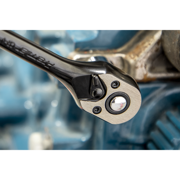 AK7998_ACT_IN_USE_PIC3_DFC1296994__13174