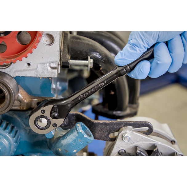 AK7999_ACT_IN_USE_DFC1296997__42082