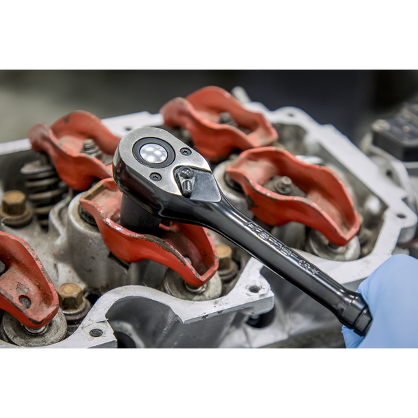 AK7999_ACT_IN_USE_PIC5_DFC1297000__71046