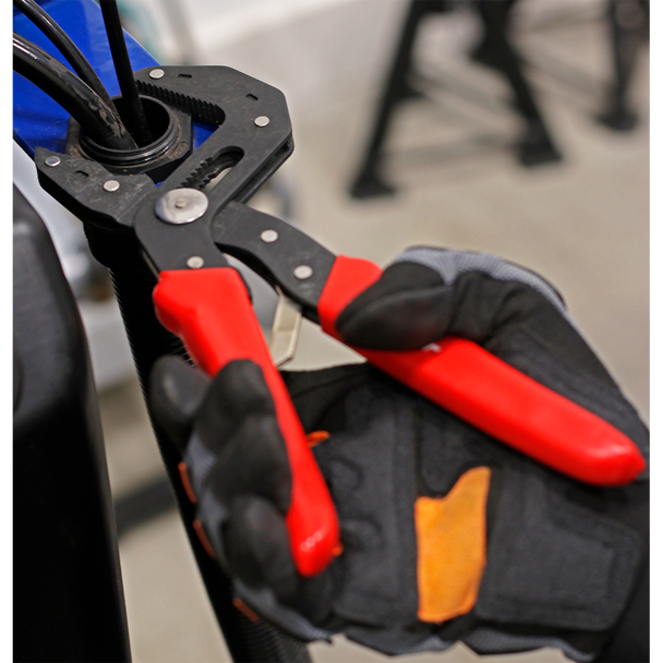 AK8535_ACT_IN_USE_PIC_2_DFC0152327__12480