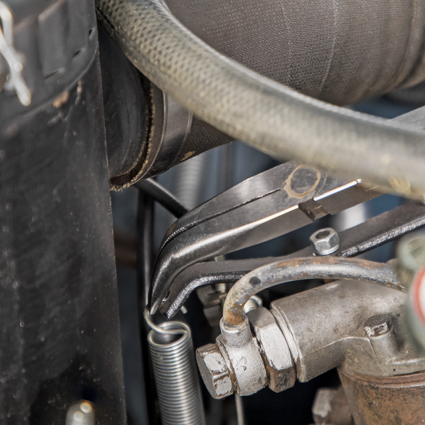 AK8592_ACT_IN_USE_CLOSE_DFC1303864__74395