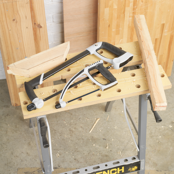 AK8683_AK8684_ACT_ON_WORKBENCH__80790