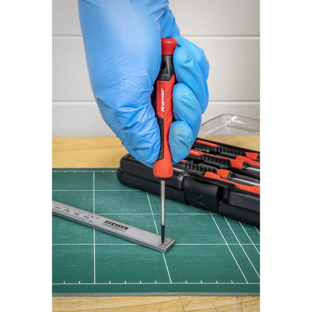 AK97324_ACT_IN_USE_DFC1323572__88278