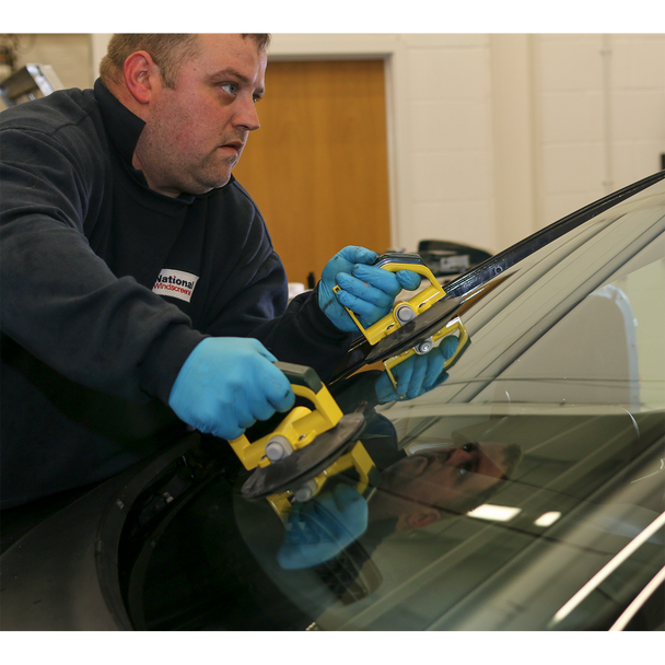 AK98943_ACT_IN_USE_DFC0235037__69322