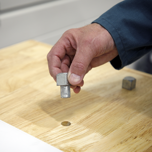 AP1640_ACT_PINS_DFC1211963__51612