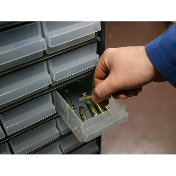 APTT320_ACT_OPENING_DRAWER__99527