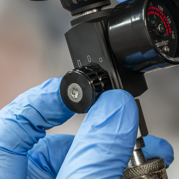 Sealey AR02 | Premier On-Gun Air Pressure Regulator/Gauge with Glass Lens