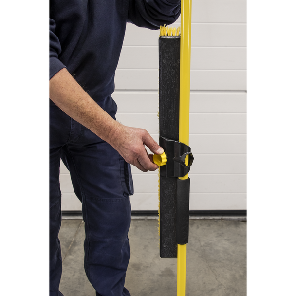 Sealey BM24HX | Bulldozer Yard Broom 24"(600mm)