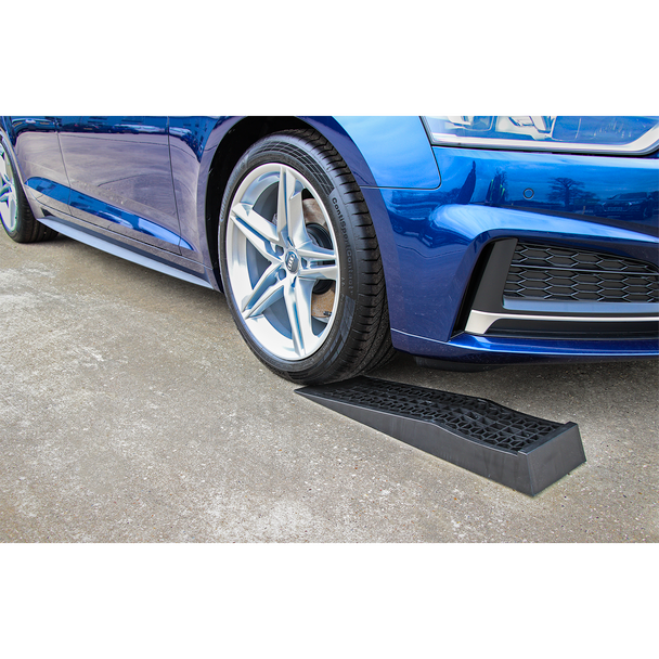 Sealey CAR3000LR ⏐ Car Ramps Low Profile 1.5 Tonne Capacity per Ramp 3 Tonne Capacity per Pair