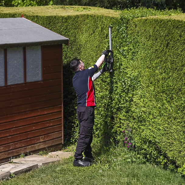 Sealey CP108VHT │ SV10.8 Series Cordless Hedge Trimmer Kit 10.8V 2Ah