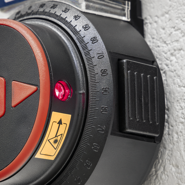 Sealey DDE01 │ Vacuum Drill Dust Extractor with Laser Light & Spirit Level 3.7V