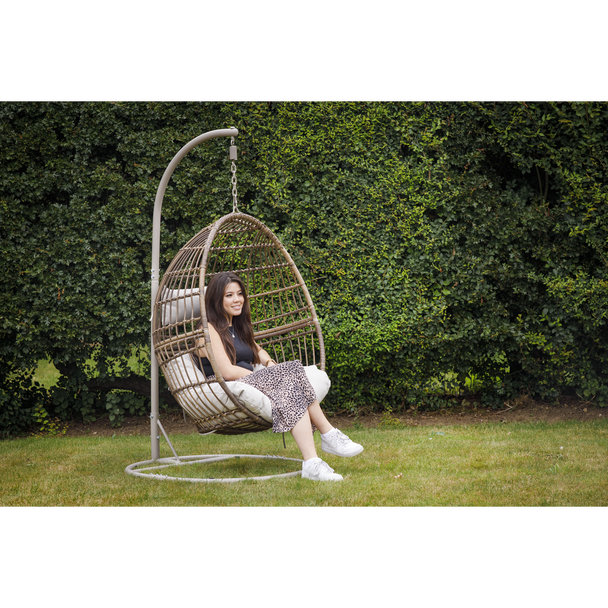 Sealey DG60 │ Dellonda Single Swinging Egg Chair with Cushion