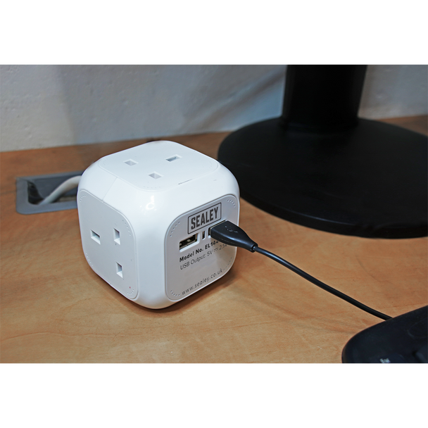 Sealey EL144USB  │ 1.4m Extension Cable Cube 4 x 230V & 2 x USB - White