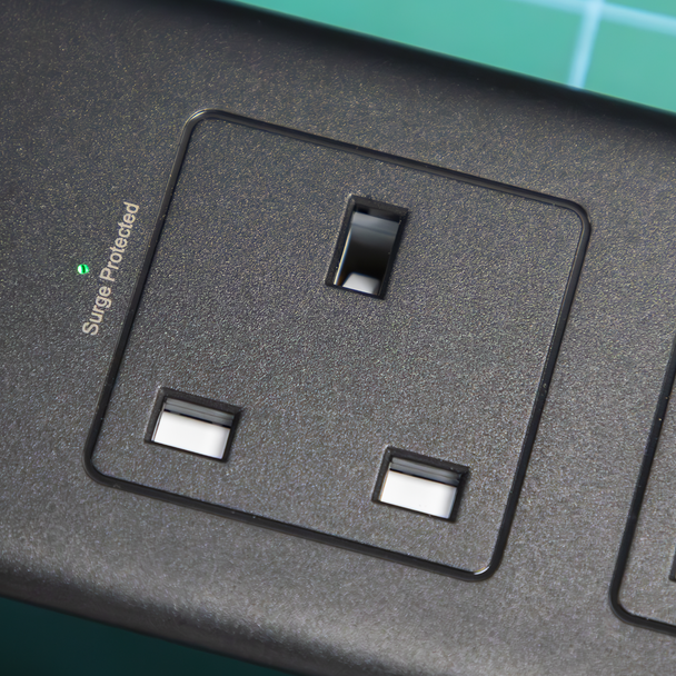 Sealey EL34USBB │2.6m Extension Lead with USB Ports - Black