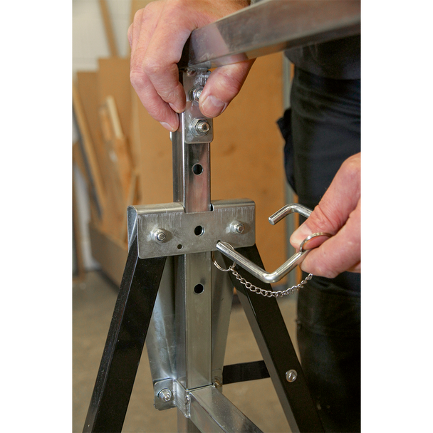 Sealey FDT32 │ Fold Down Telescopic Trestle 200kg Capacity - Pair